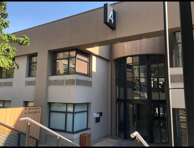 166M² OFFICE TO LET IN SANDHURST